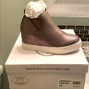 Steve Madden Pewter Wedge Jwrangle